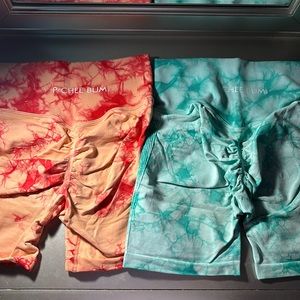 PCHEEBUM scrunch tie dye shorts both size small